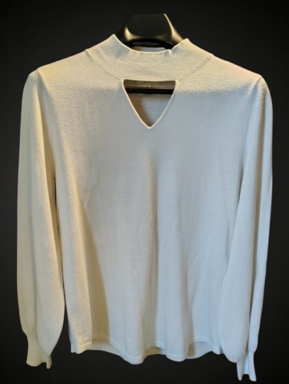 Style Co Size M Cream Mock Neck Keyhole V Cutout Bishop Sleeve Sweater